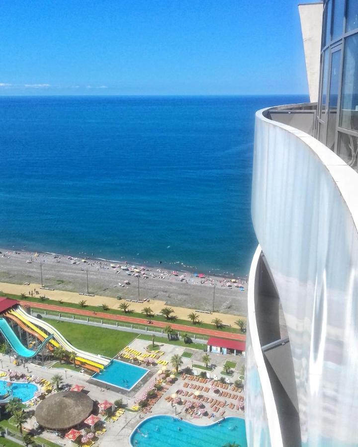 Пентхаус ApArt Del Mar с панорамным видом Батуми Екстериор снимка